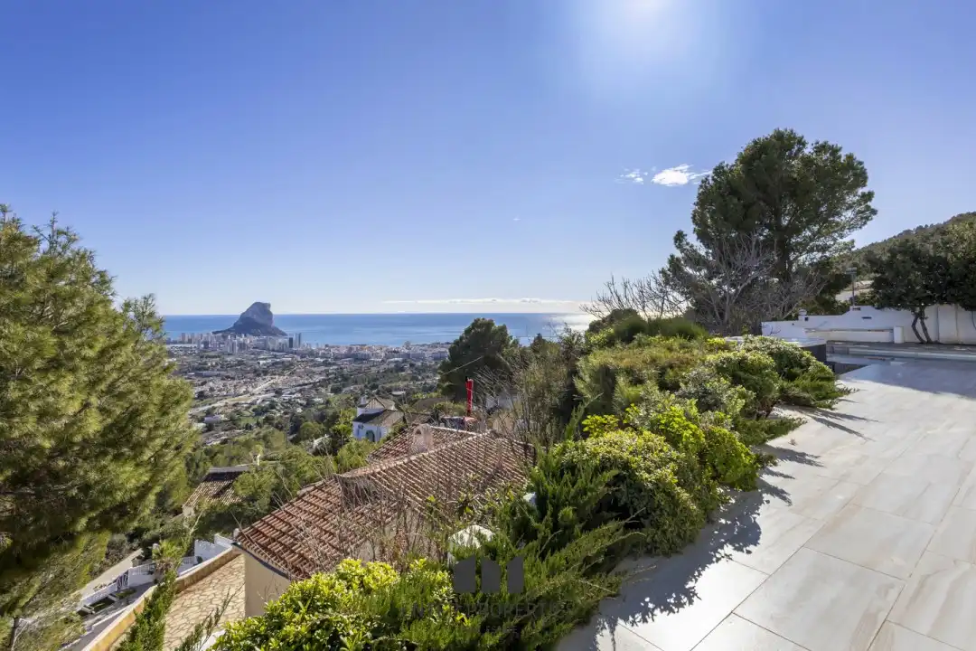 Exterior view of Flat for rent in Calpe / Calp  with Air Conditioner, Heating and Terrace