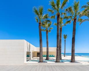 Vista exterior de Casa o xalet en venda en Mijas amb Aire condicionat, Calefacció i Jardí privat