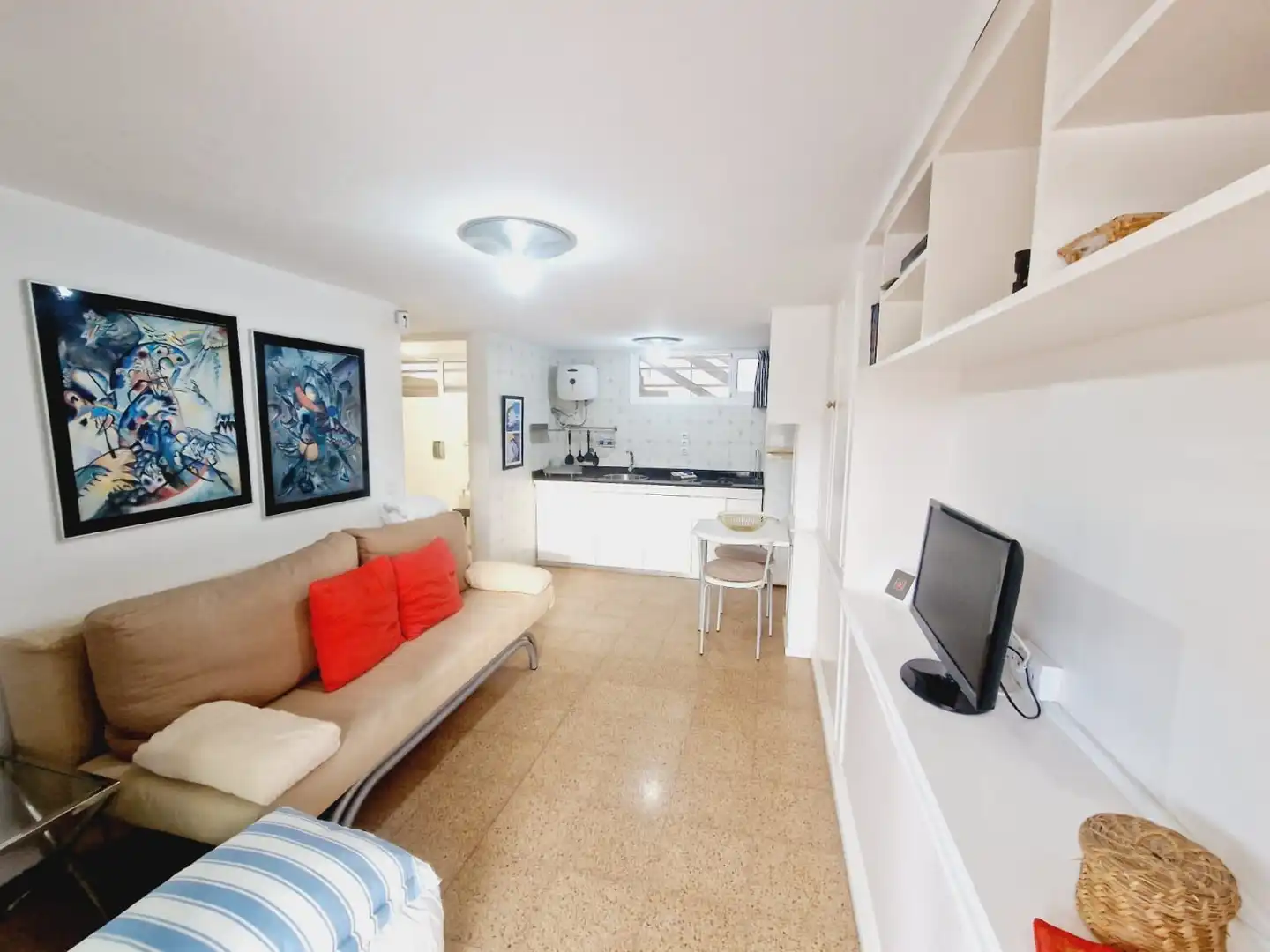 Sala de estar de Apartamento de alquiler en San Bartolomé de Tirajana con Terraza y Amueblado