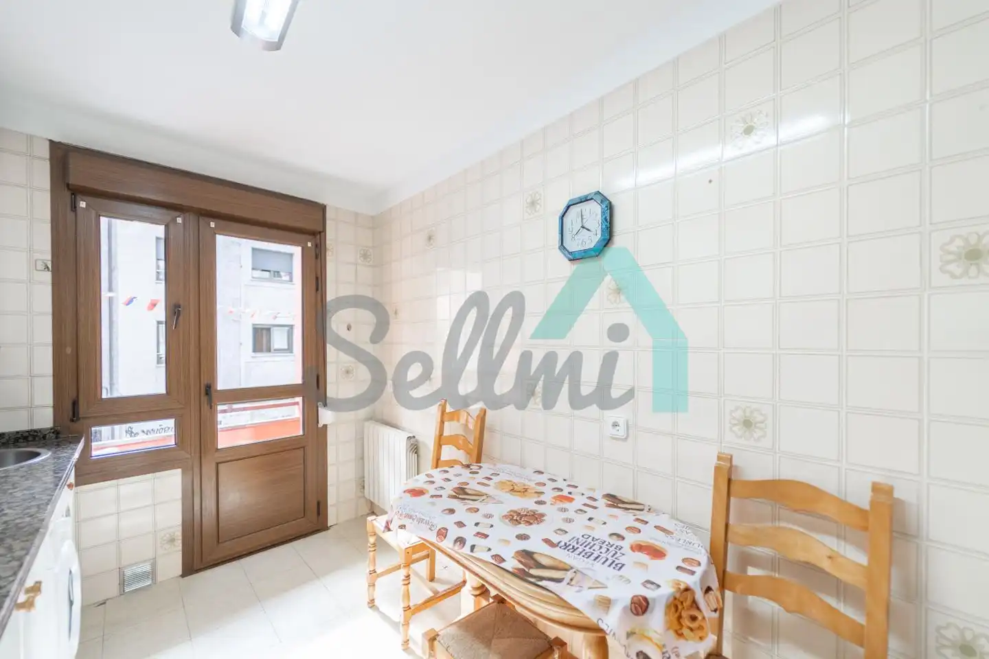 Küche von Wohnung zur Miete in Parres mit Heizung, Parkett und Terrasse