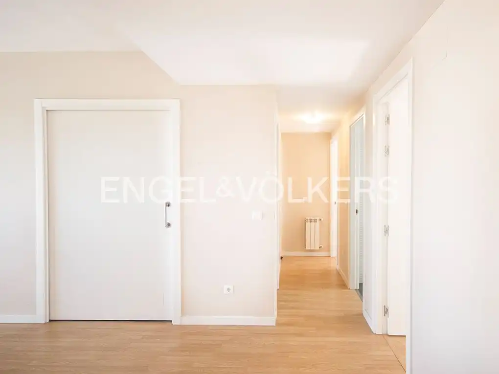Wohnung zur Miete in Madrid mit Heizung, Parkett und Schwimmbad