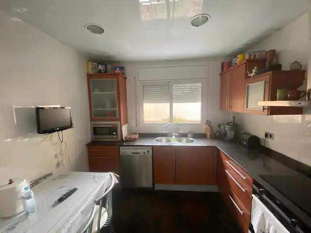 Cocina de Casa adosada en venta en Montcada i Reixac con Calefacción, Jardín privado y Terraza