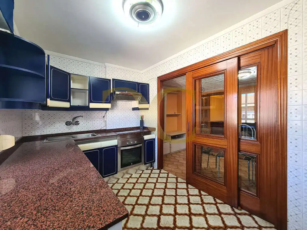 Flat with lift for sale in Calle Juan Alvargonzález, imagen 4