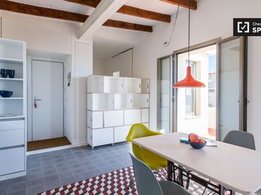 Piso con balcón en alquiler en Ciutat Vella