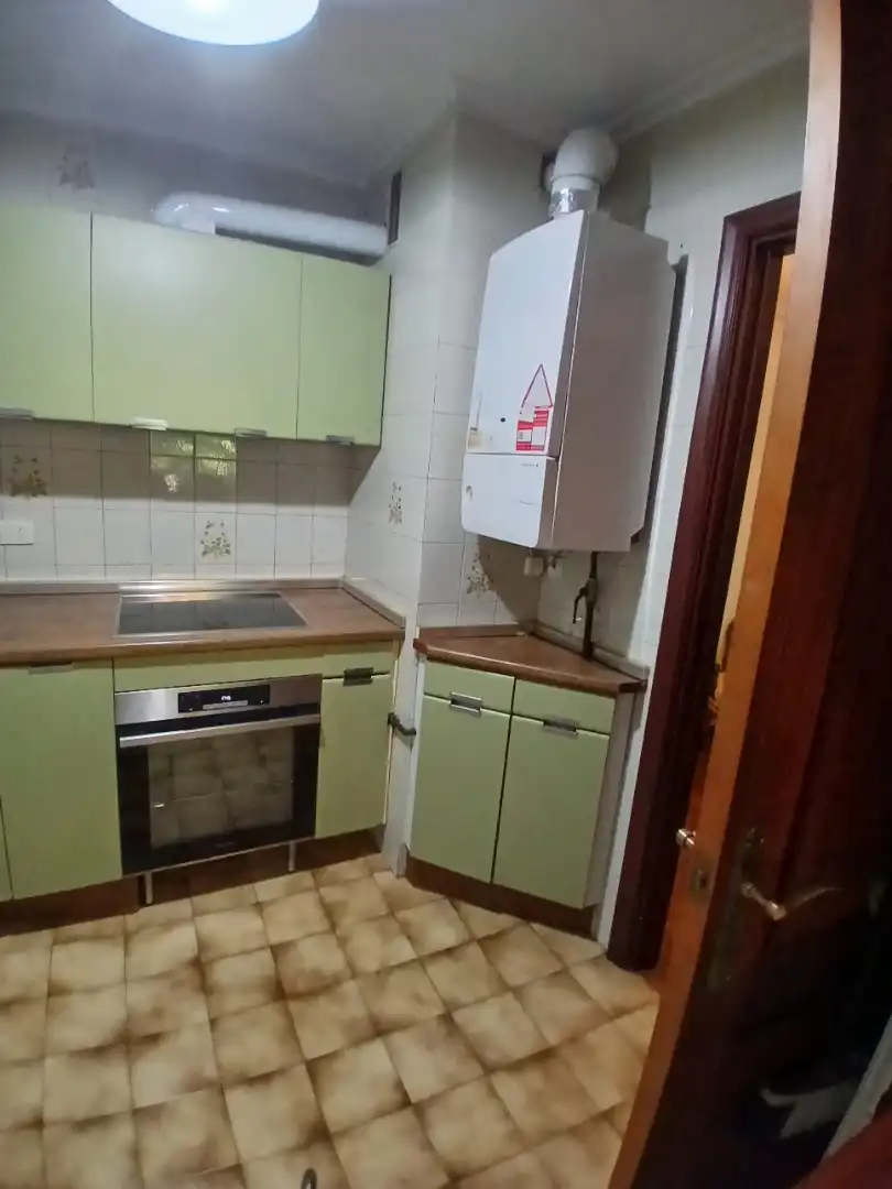 Cuina de Apartament en venda en Santander amb Calefacció, Parquet i Forn