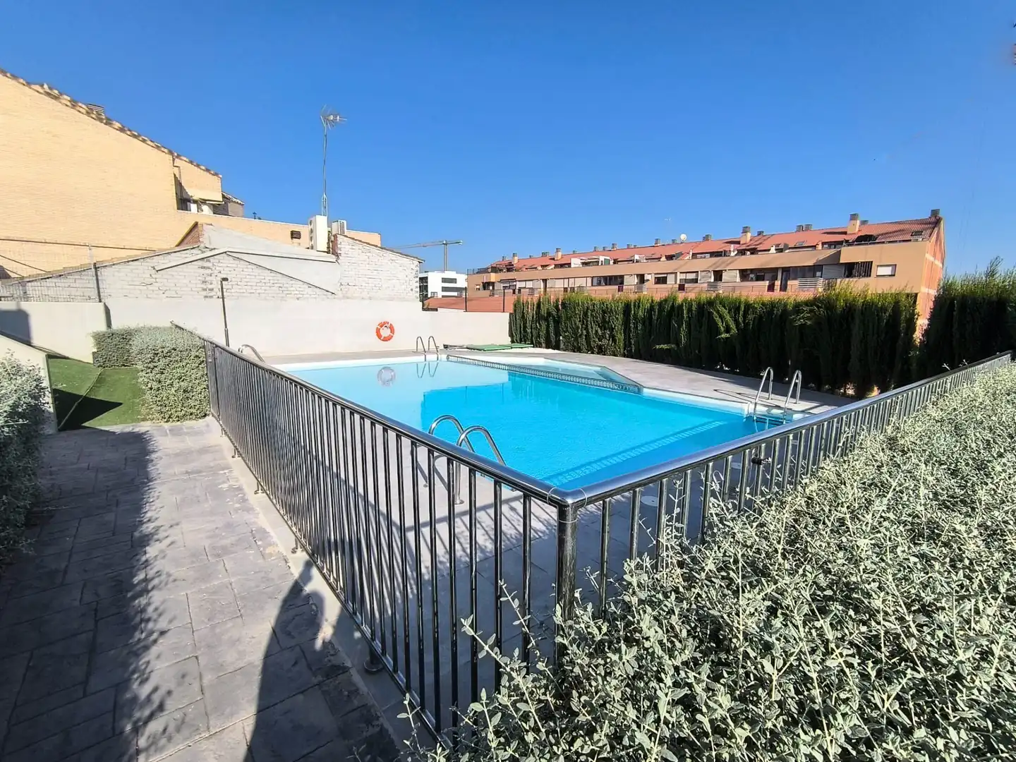 Piscina de Piso en venta en Oliver-Valdefierro