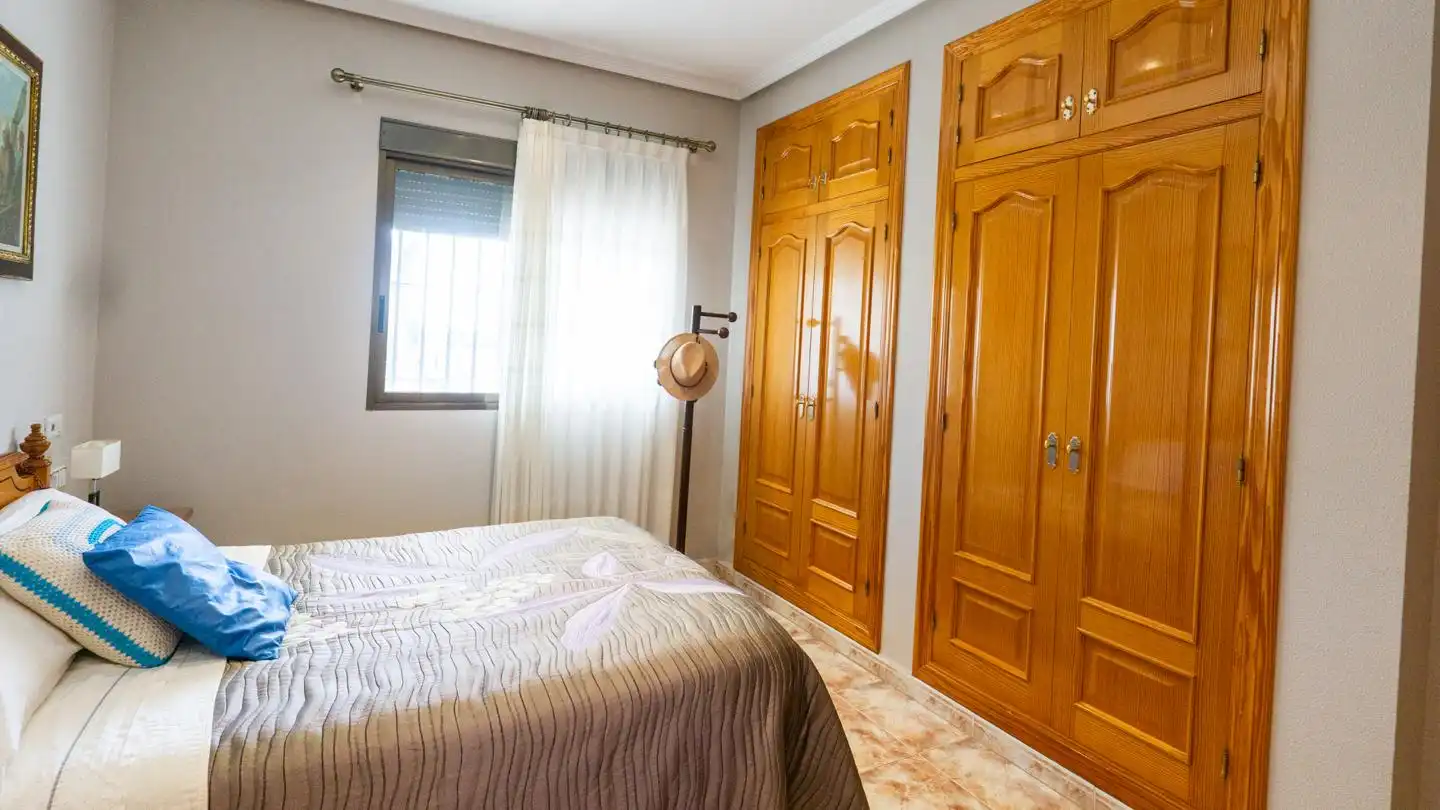 Habitación de Casa o chalet en venta en Crevillent con Aire acondicionado, Jardín privado y Terraza