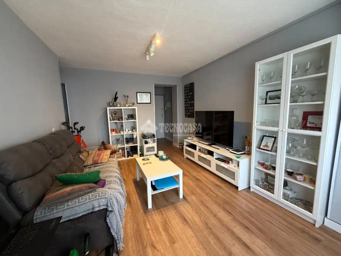 Living room of Flat for sale in Madrid  with Air Conditioner and Heating