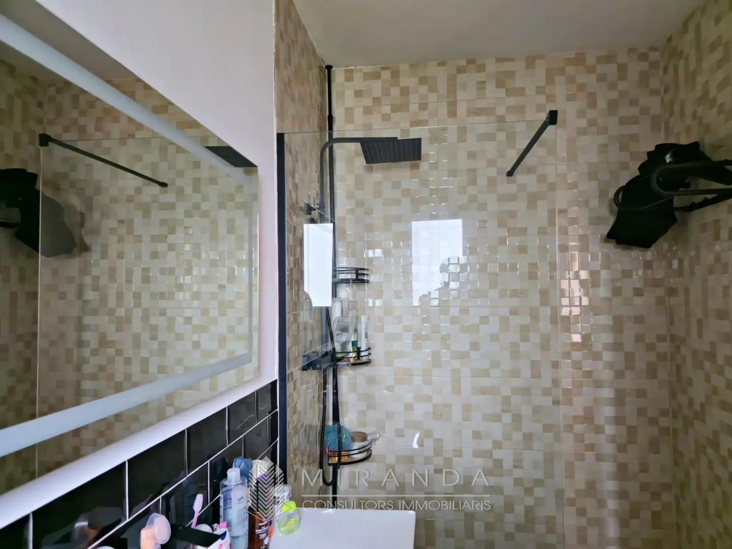 Baño de Casa o chalet en venta en Vallromanes con Aire acondicionado, Calefacción y Jardín privado