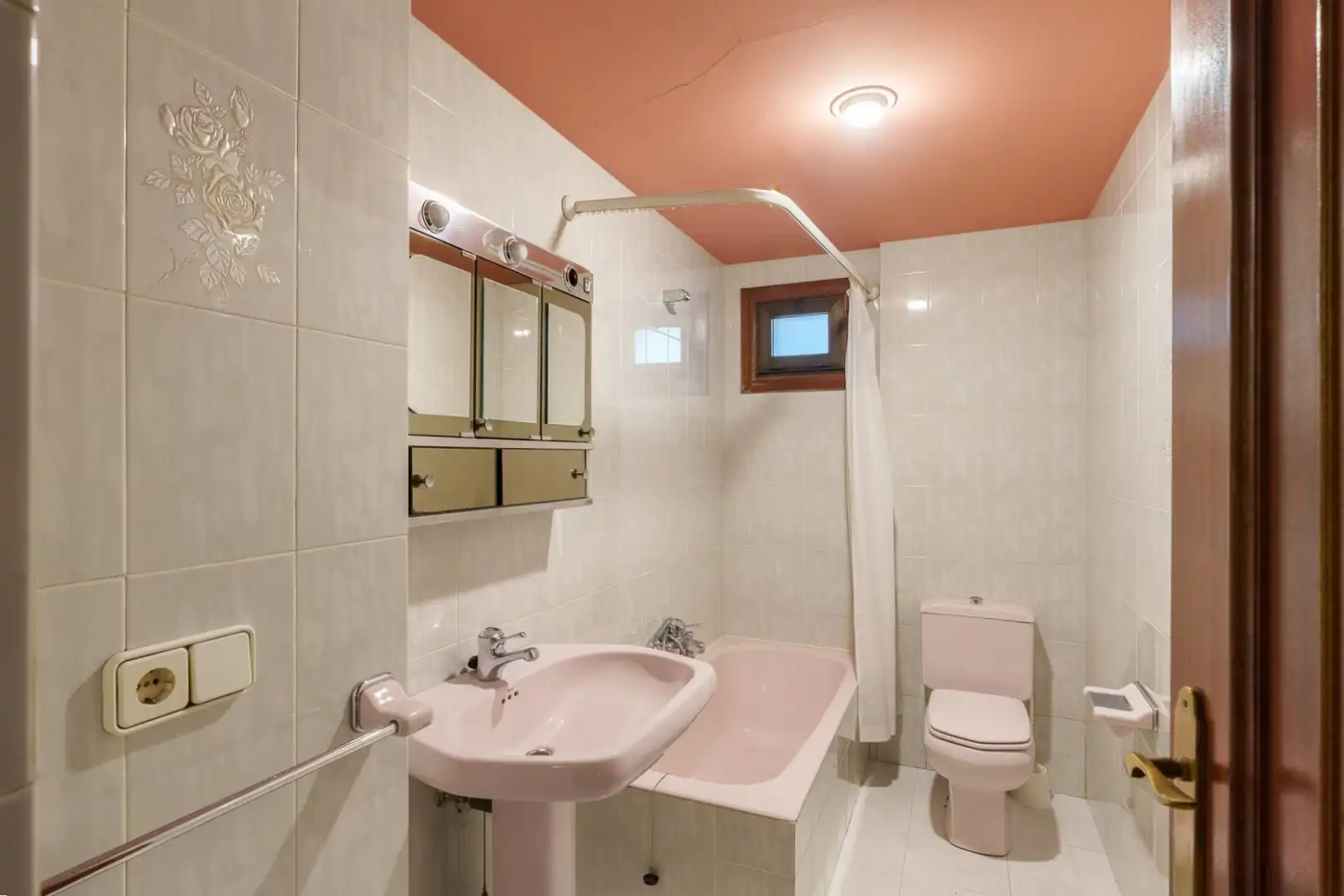 Bathroom of Flat for sale in Tolosa  with Heating and Storage room