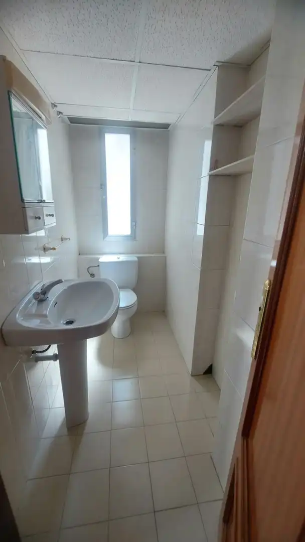 Baño de Dúplex en venta en Jaén con Aire acondicionado, Trastero y Balcón