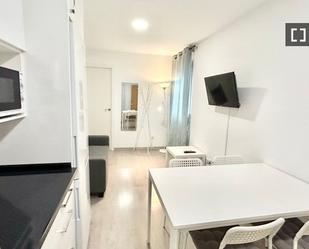 Bedroom of Flat to rent in  Madrid Capital  with Air Conditioner, Heating and Furnished