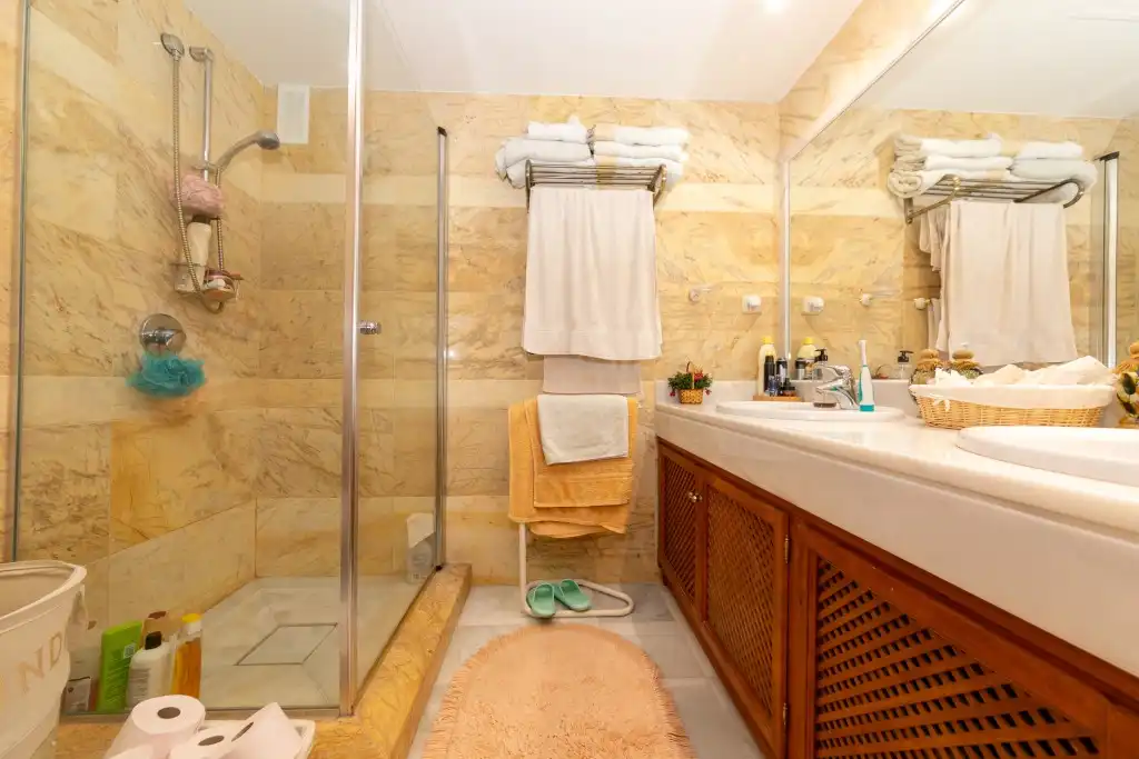 Apartamento con piscina en venta en La Quinta, imagen 8