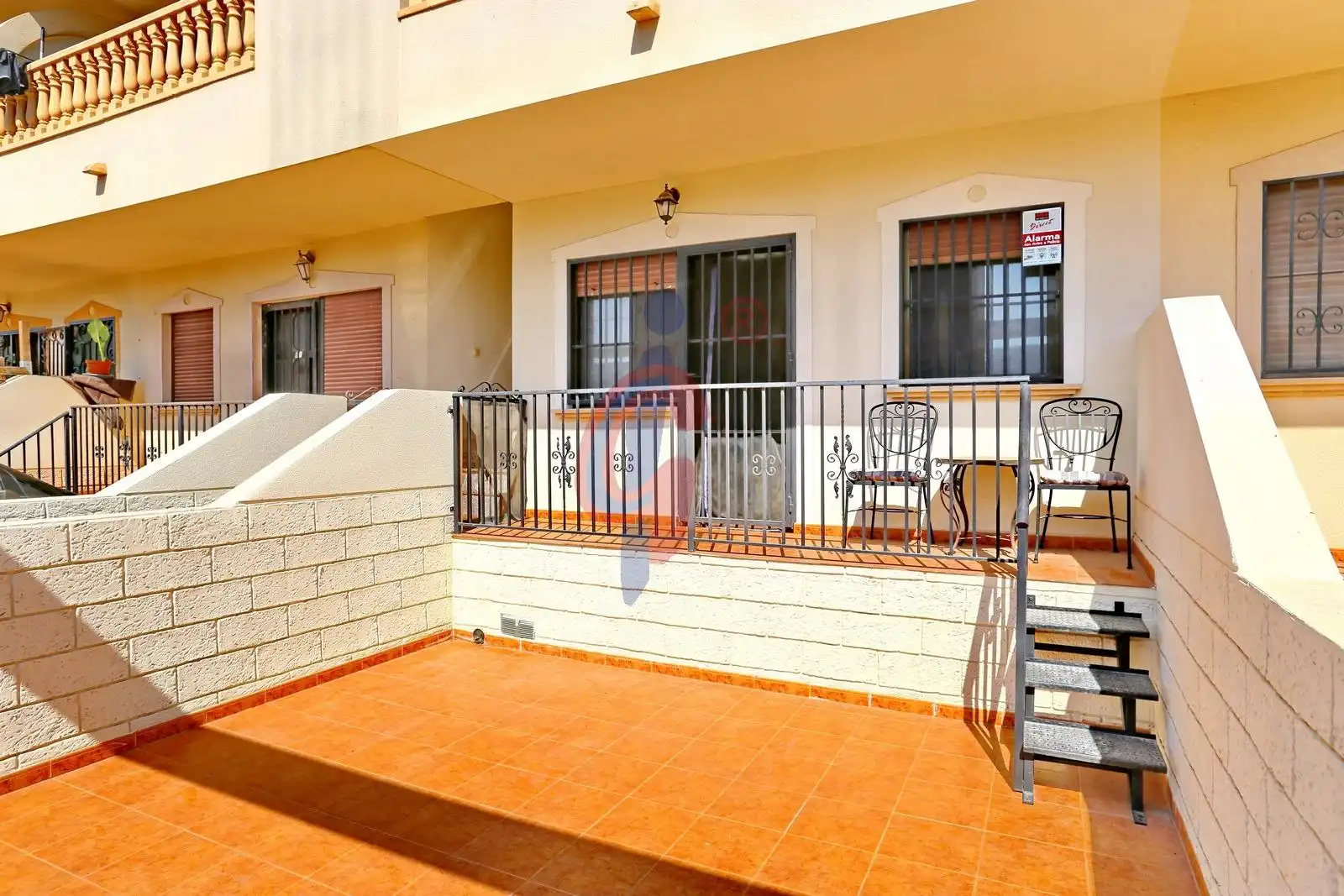 Terraza de Planta baja en venta en Daya Nueva con Jardín privado, Terraza y Amueblado