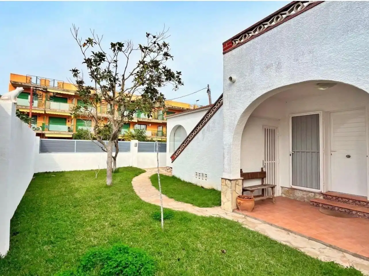 Garden of Houses for sale in Amposta  with Air Conditioner, Heating and Private garden