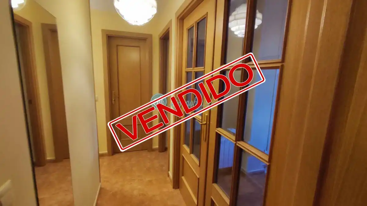Piso en venta en Hontanares de Eresma con Calefacción, Terraza y Amueblado