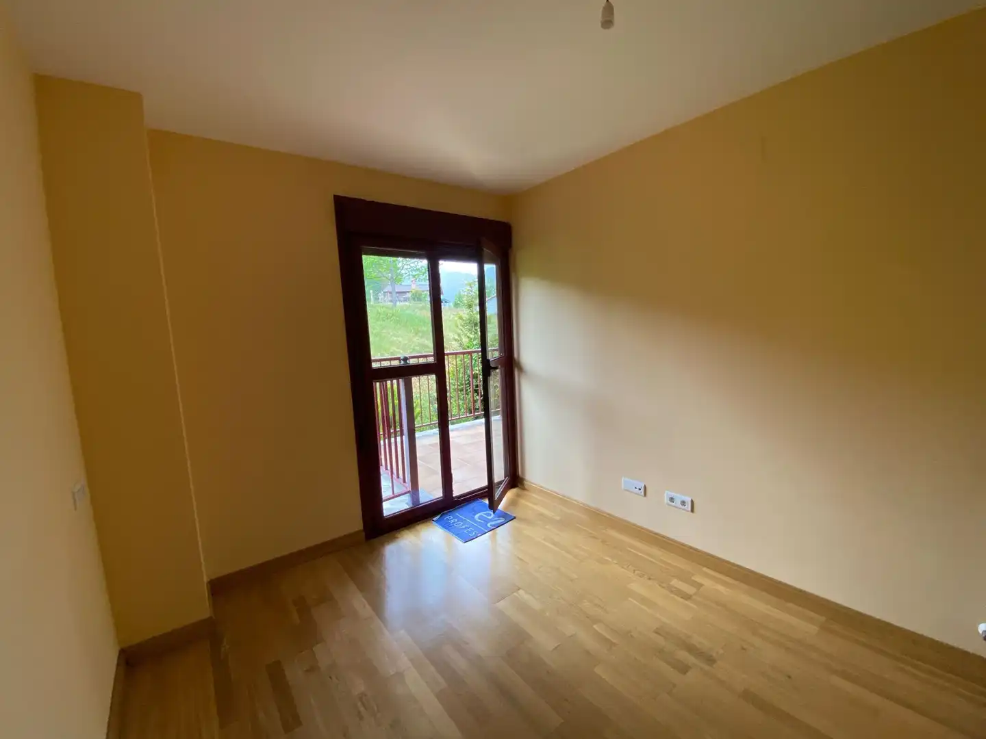 Dormitori de Casa o xalet en venda en Cangas de Onís amb Calefacció i Traster