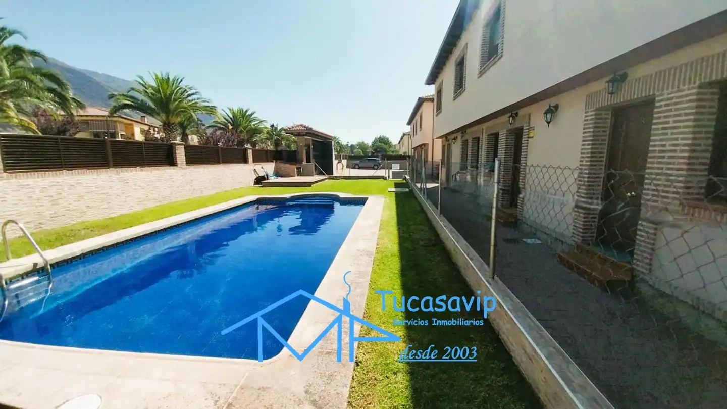 Habitatge amb piscina en venda a La Adrada, imagen 4