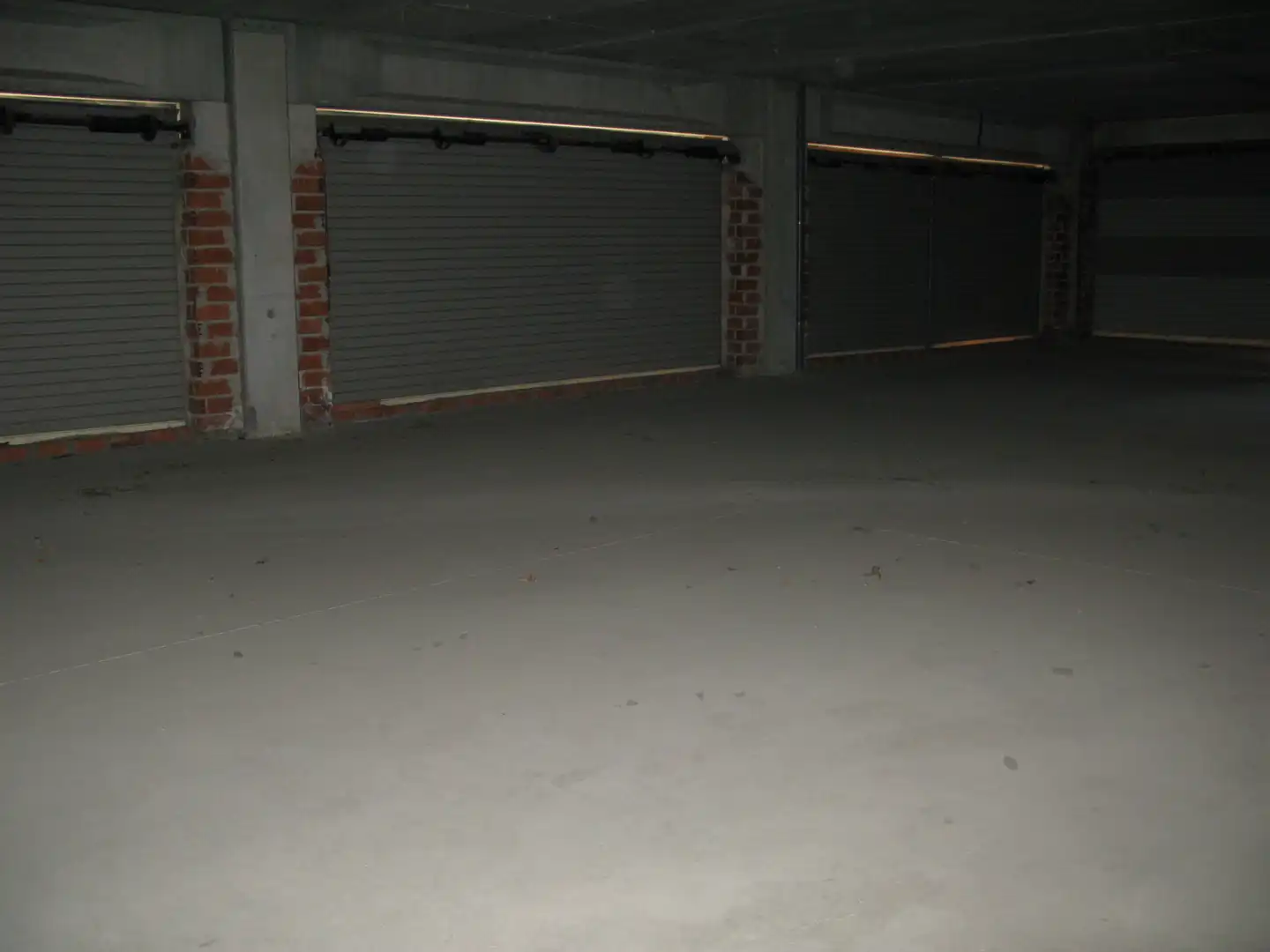 Parking de Nave industrial de alquiler en Girona