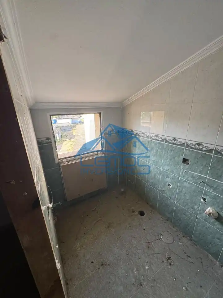 Bathroom of Houses for sale in Cabezón de Pisuerga, Valladolid