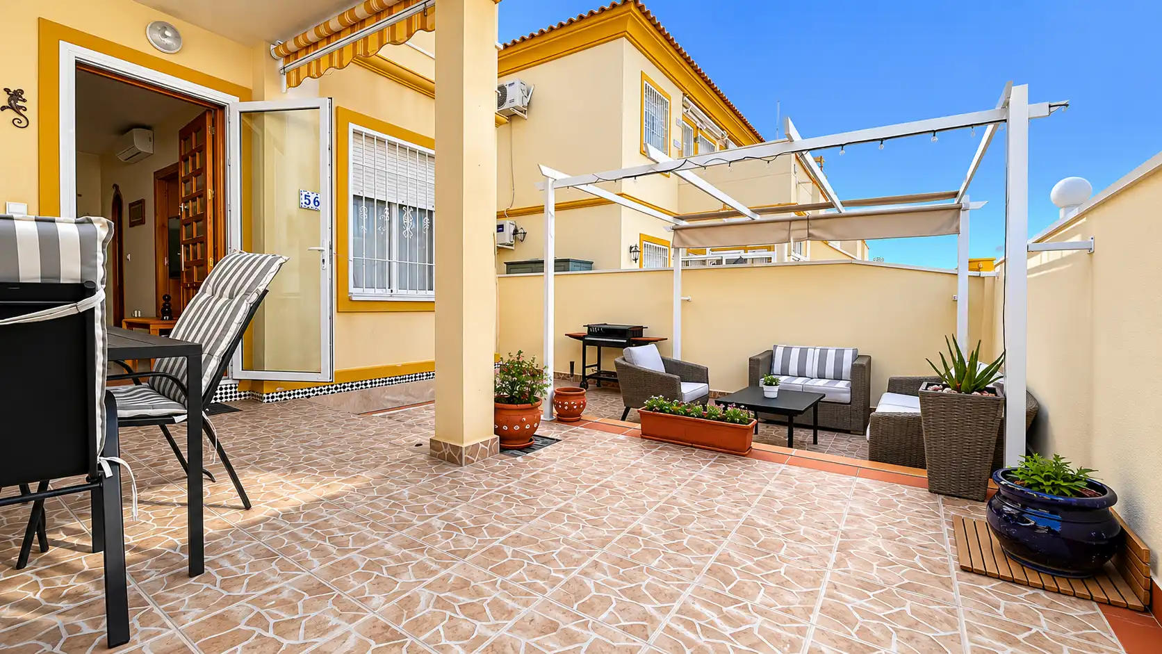 Terraza de Planta baja en venta en Orihuela con Aire acondicionado, Terraza y Piscina