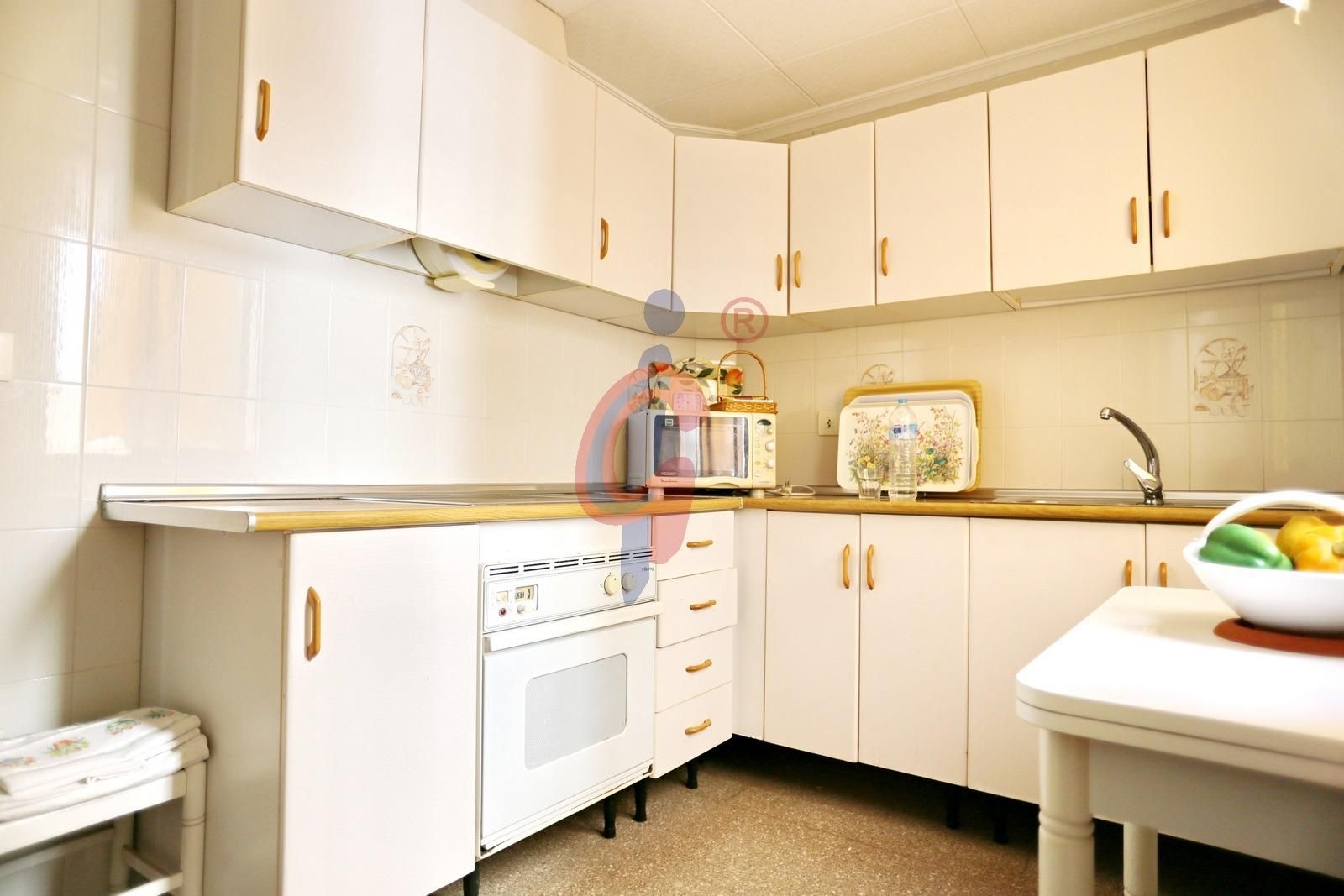 Kitchen of Apartment for sale in Guardamar del Segura  with Terrace, Storage room and Balcony