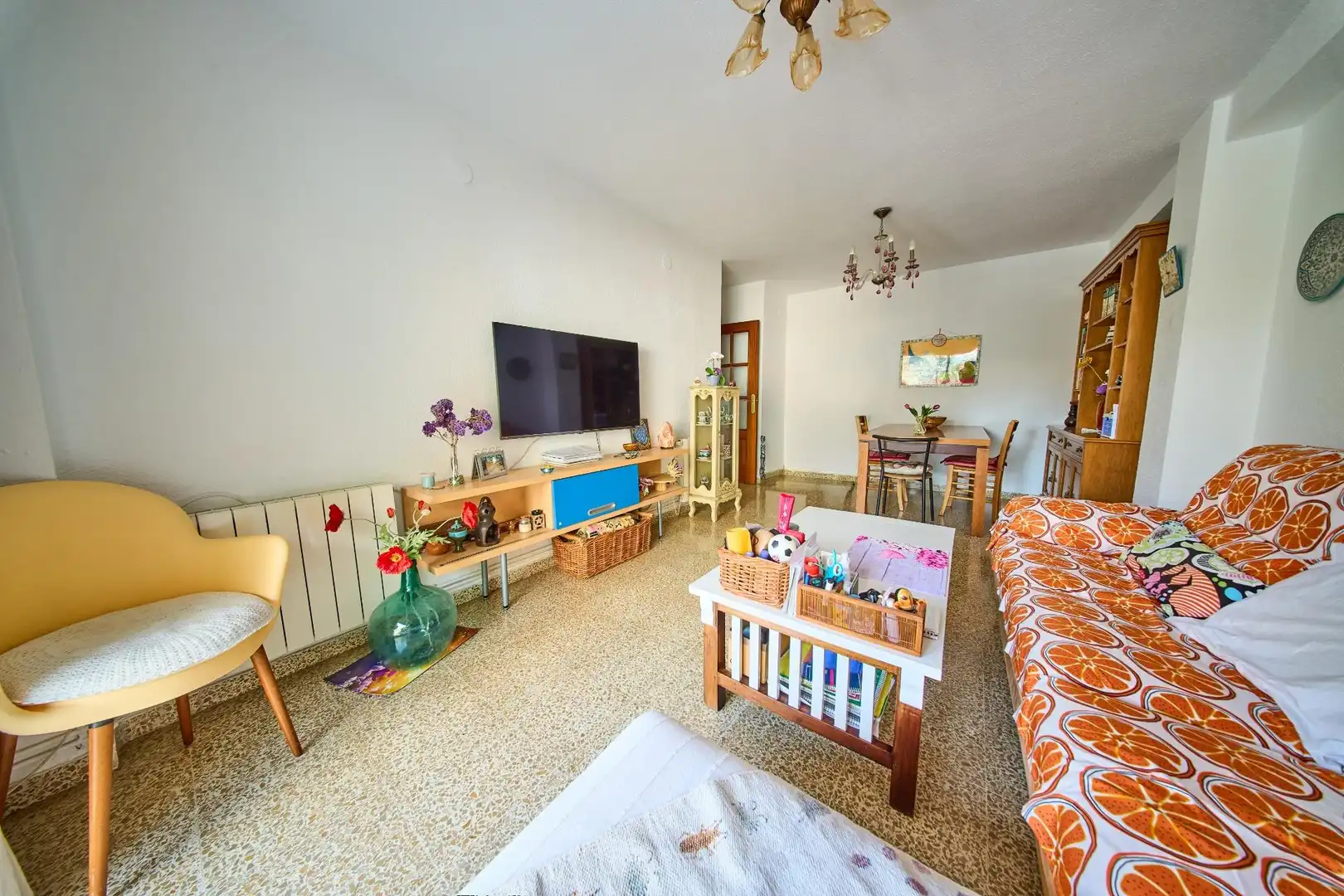 Sala d'estar de Pis en venda en Granada amb Aire condicionat, Calefacció i Terrassa