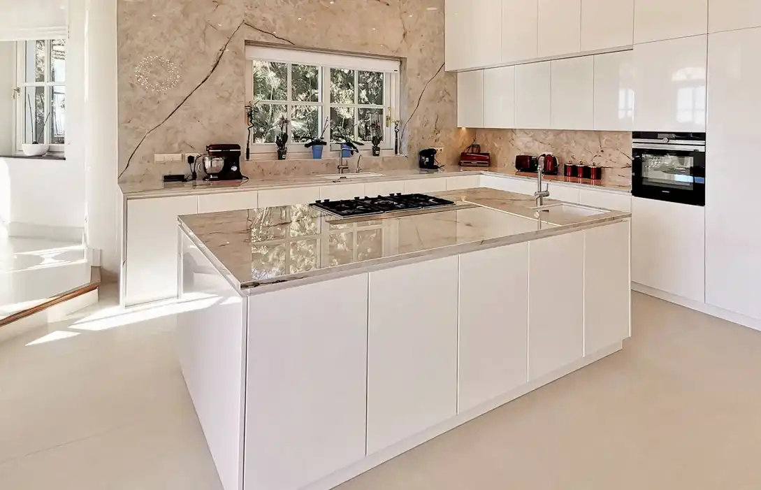 House with pool for sale in Marbella Centro, imagen 3