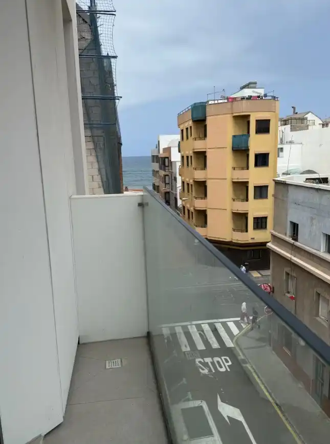 Terraza de Apartamento de alquiler en Las Palmas de Gran Canaria con Aire acondicionado, Calefacción y Parquet