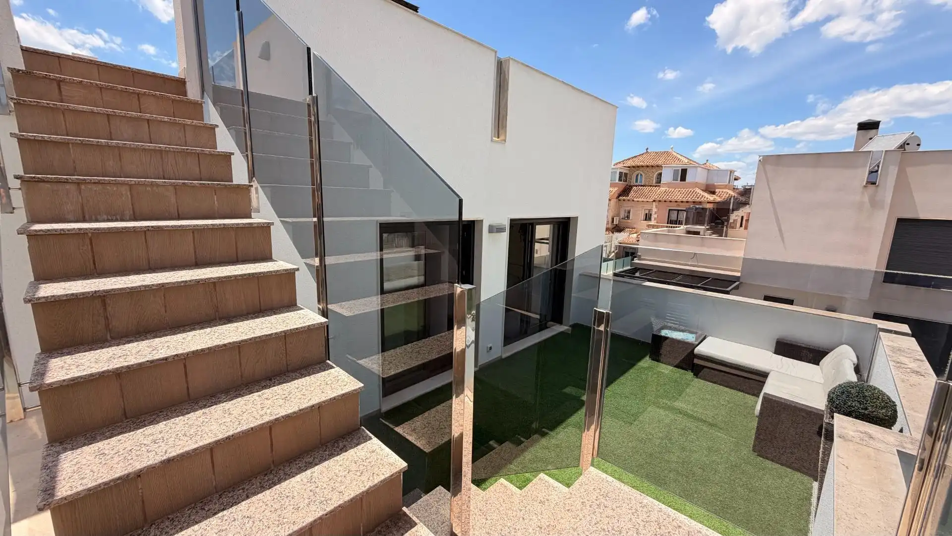 Exterior view of Houses for sale in Torrevieja  with Air Conditioner, Private garden and Terrace