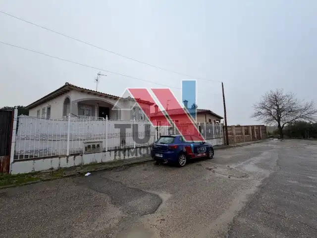 Exterior view of Houses for sale in Huecas  with Storage room, Swimming Pool and Alarm