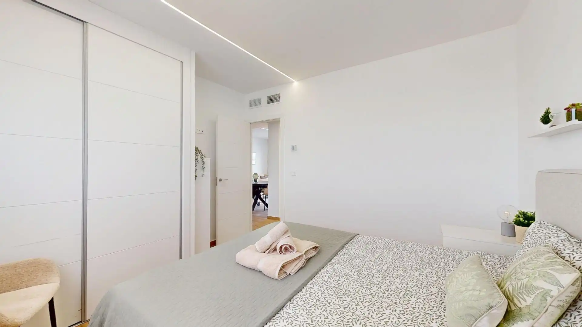 Dormitori de Apartament en venda en San Javier amb Aire condicionat, Terrassa i Moblat