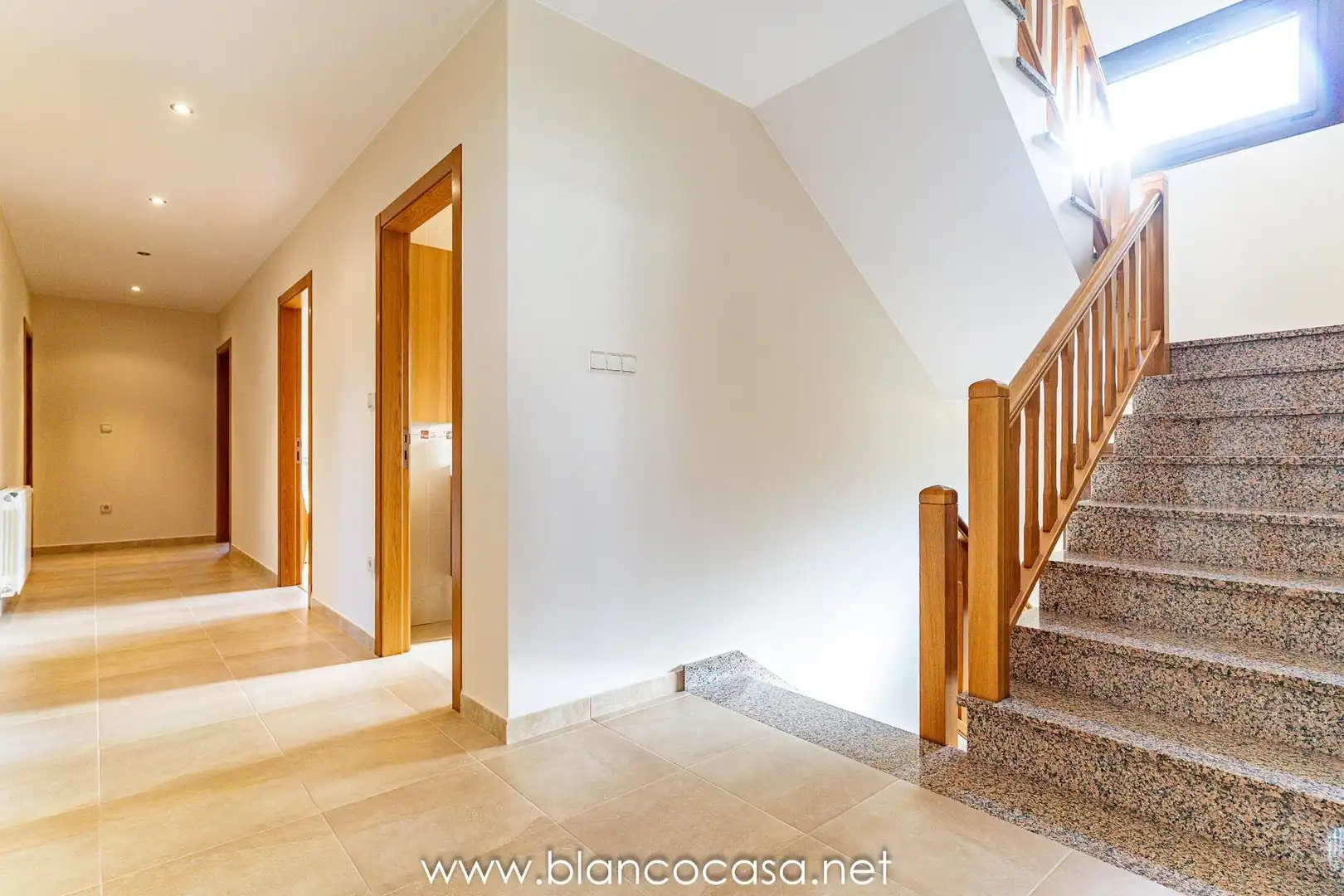 Casa o chalet en venta en Carballo con Calefacción, Trastero y Amueblado