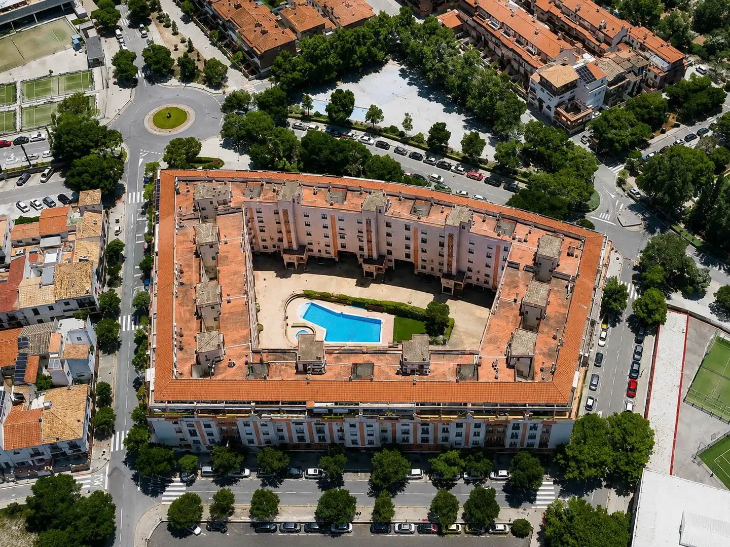 Vista exterior de Apartamento en venta en Granada con Piscina comunitaria