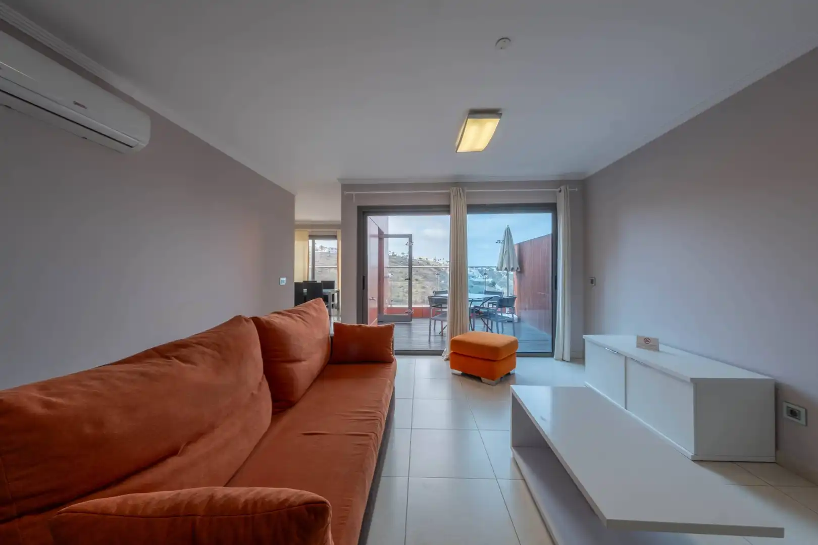 Sala d'estar de Edifici en venda en Mogán