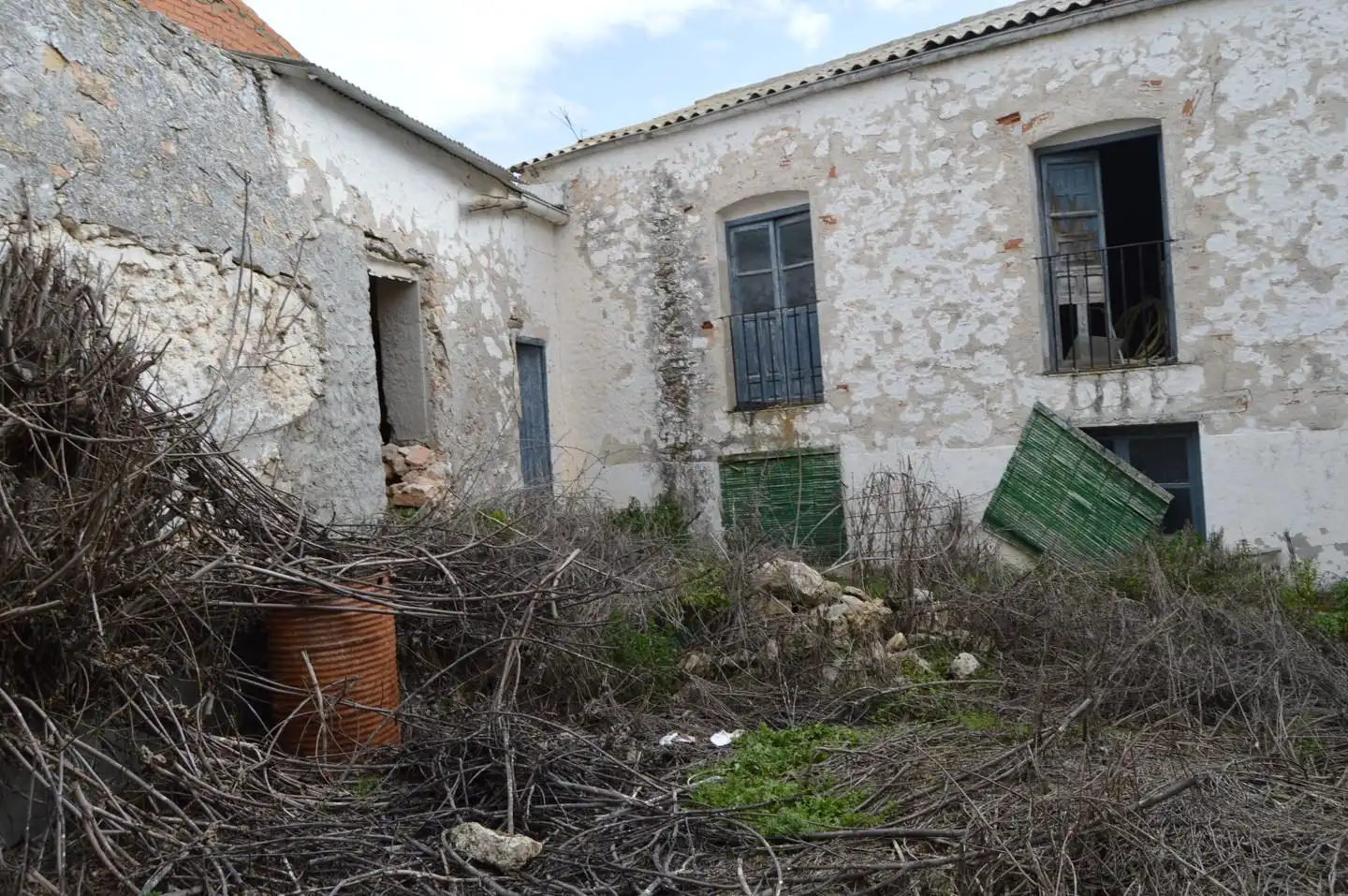 Country house zum Verkauf in Almendros mit Heizung