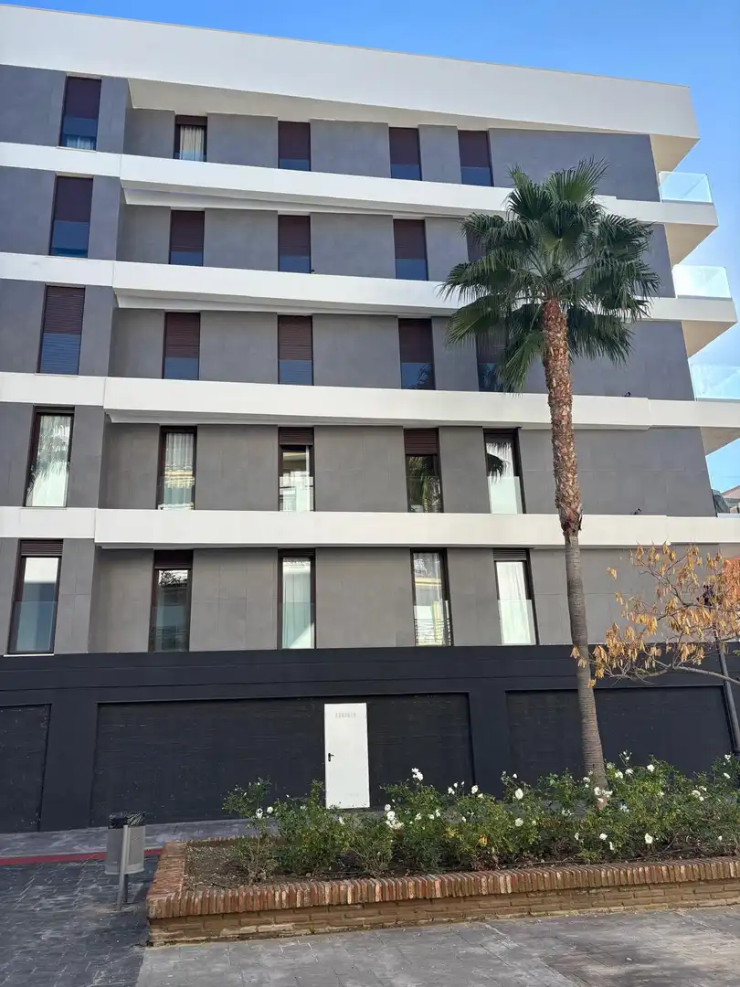 Außenansicht von Geschaftsraum zur Miete in Estepona