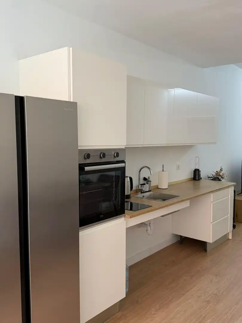 Cuina de Estudi en venda en Valencia amb Aire condicionat, Terrassa i Moblat