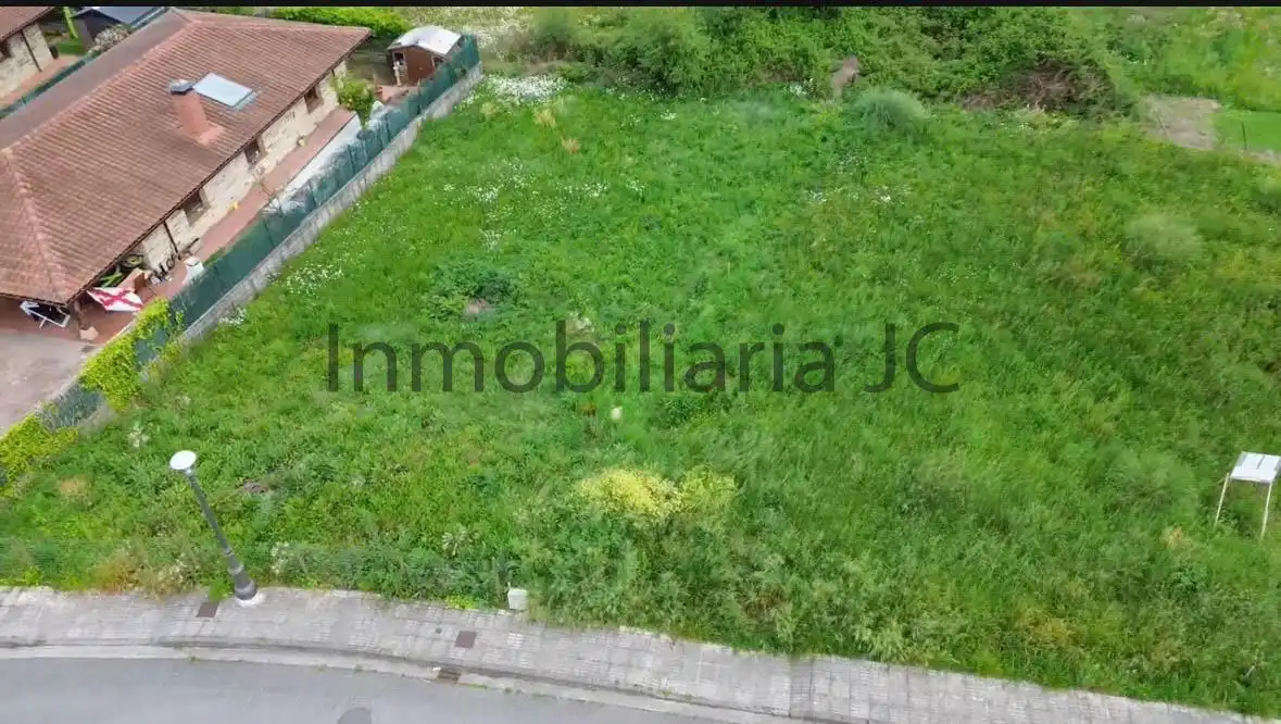 Terrenos y solares en venta en Bárcena de Cicero, imagen 3