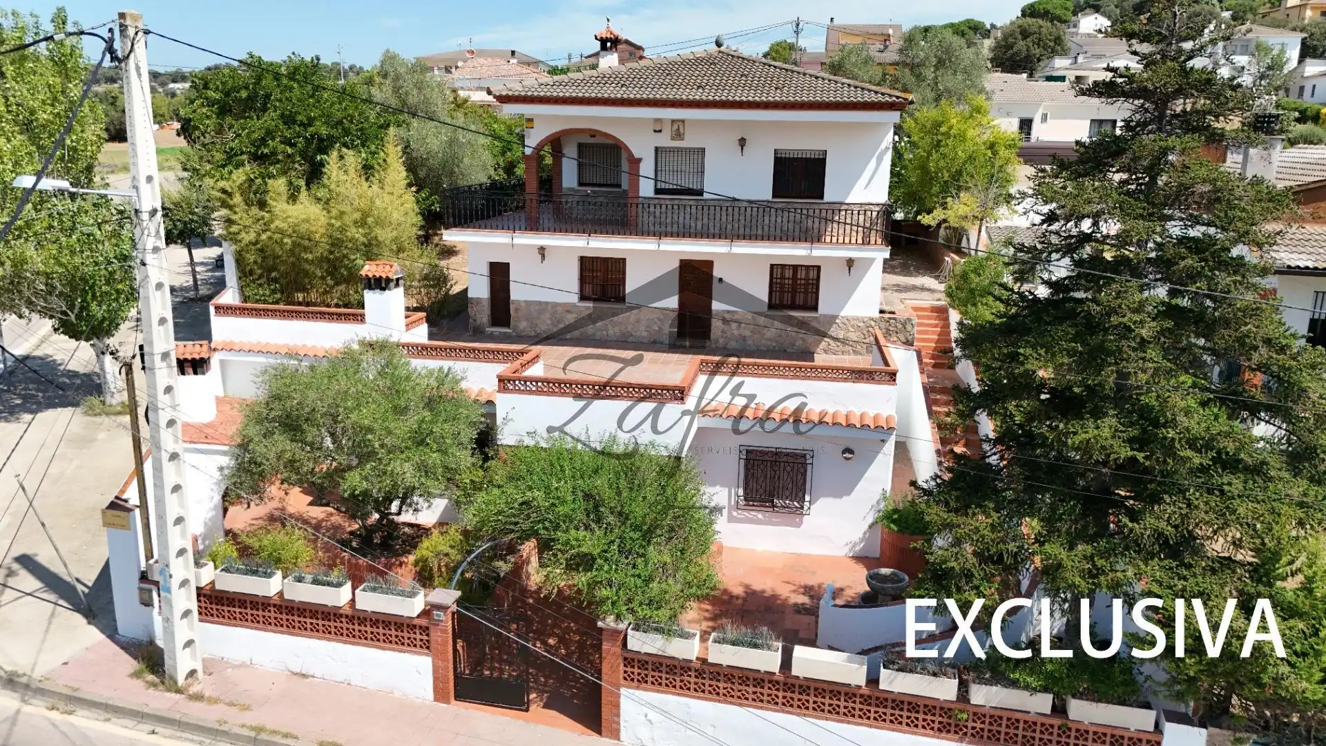 Casa con jardín en venta en Carrer Carrer Avet