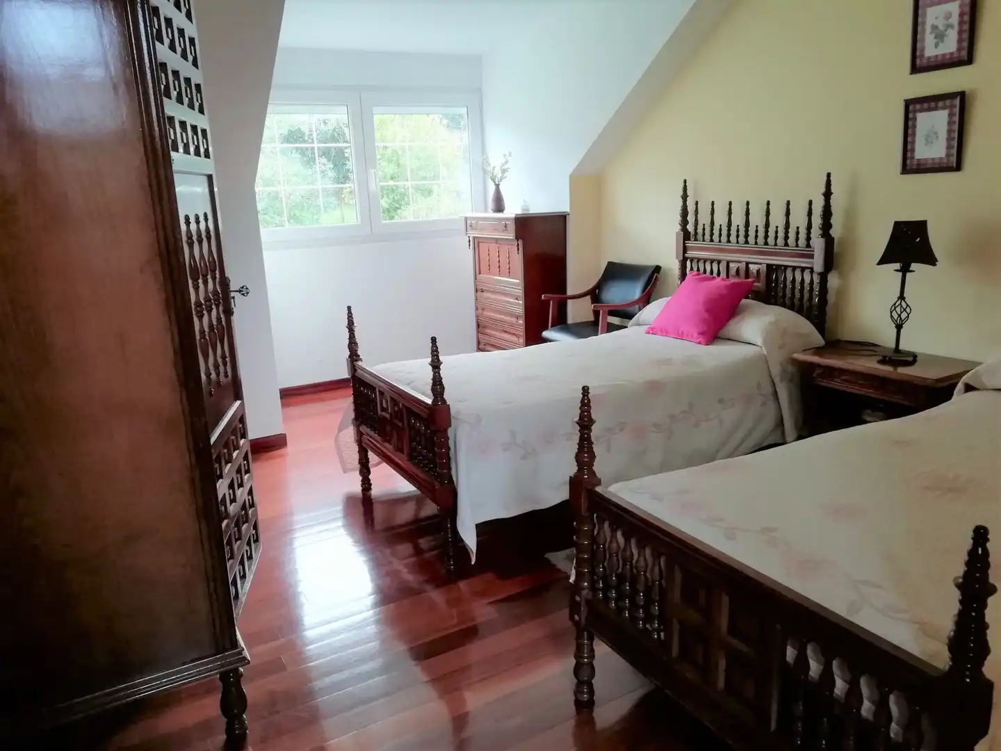 Habitación de Casa o chalet en venta en Culleredo con Jardín privado, Parquet y Horno