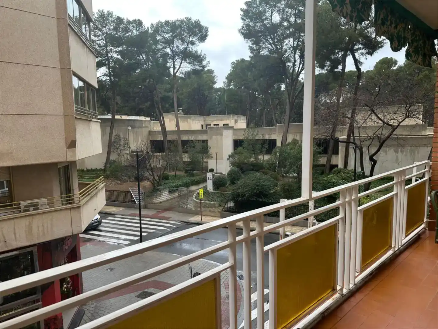 Vista exterior de Piso en venta en  Albacete Capital con Balcón