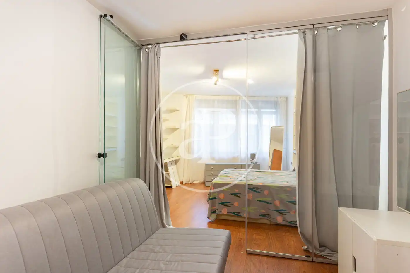Schlafzimmer von Wohnung zur Miete in Barcelona mit Heizung und Möbliert