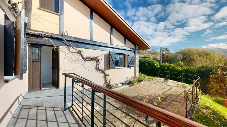Vista exterior de Casa o chalet en venta en Tolosa con Calefacción, Terraza y Trastero