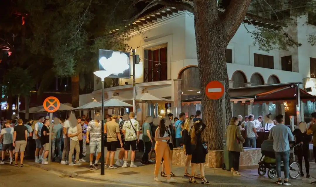 Vista exterior de Local de alquiler en Capdepera con Alarma
