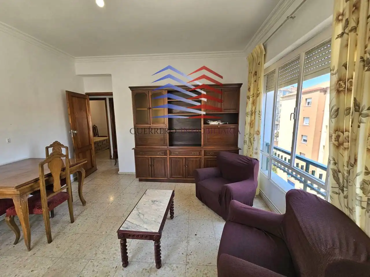 Sala d'estar de Pis de lloguer en Ourense Capital  amb Calefacció, Moblat i Balcó