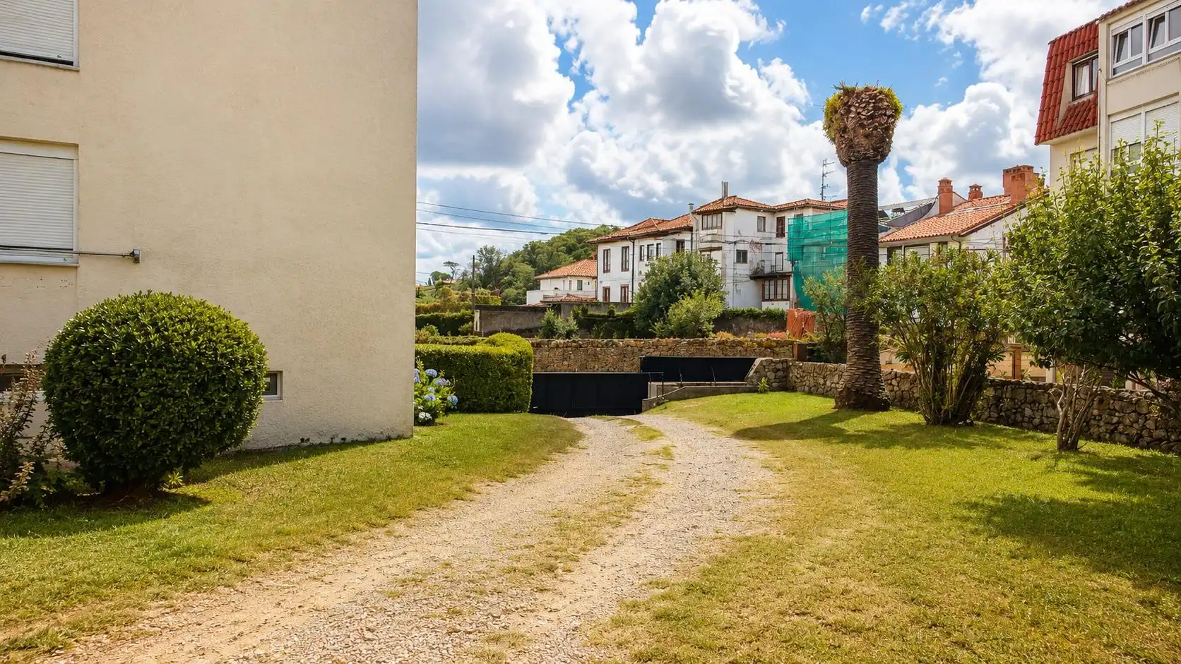 Außenansicht von Wohnung zum Verkauf in Comillas (Cantabria)