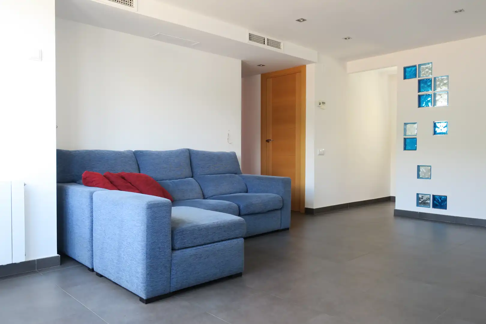 Sala de estar de Ático en venta en Santa Coloma de Gramenet con Aire acondicionado, Calefacción y Terraza