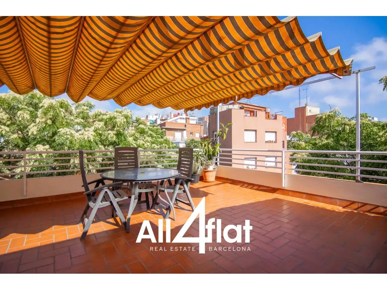 Terrace of Duplexes for rent in Barcelona  with Air Conditioner, Heating and Terrace
