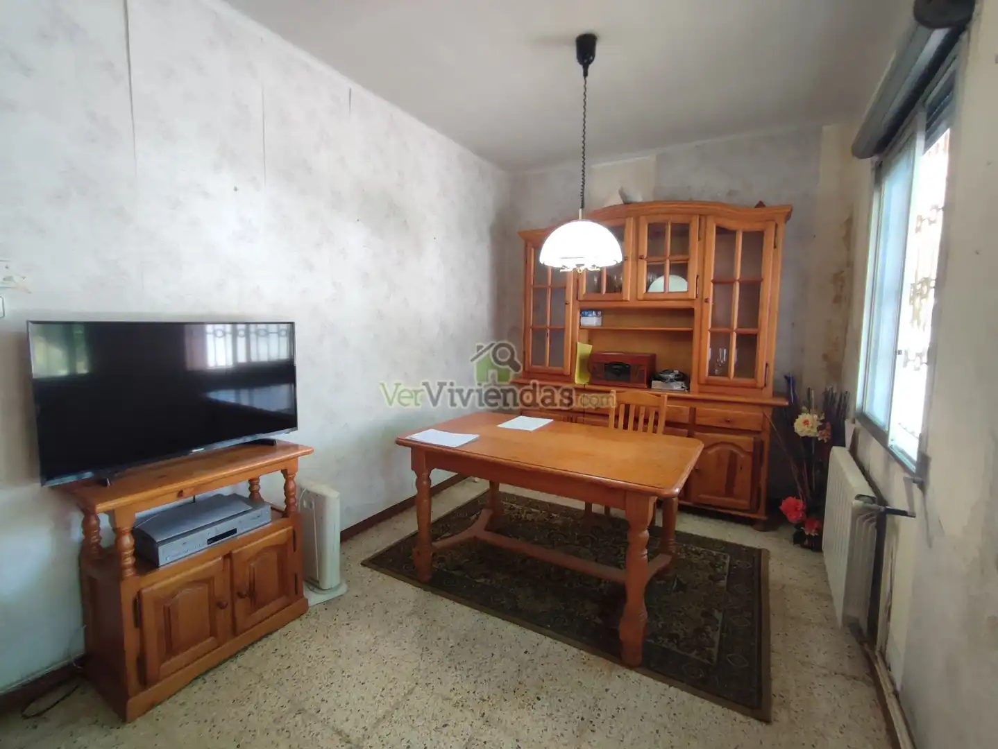 Sala d'estar de Casa o xalet en venda en Sant Andreu de la Barca amb Calefacció, Jardí privat i Terrassa